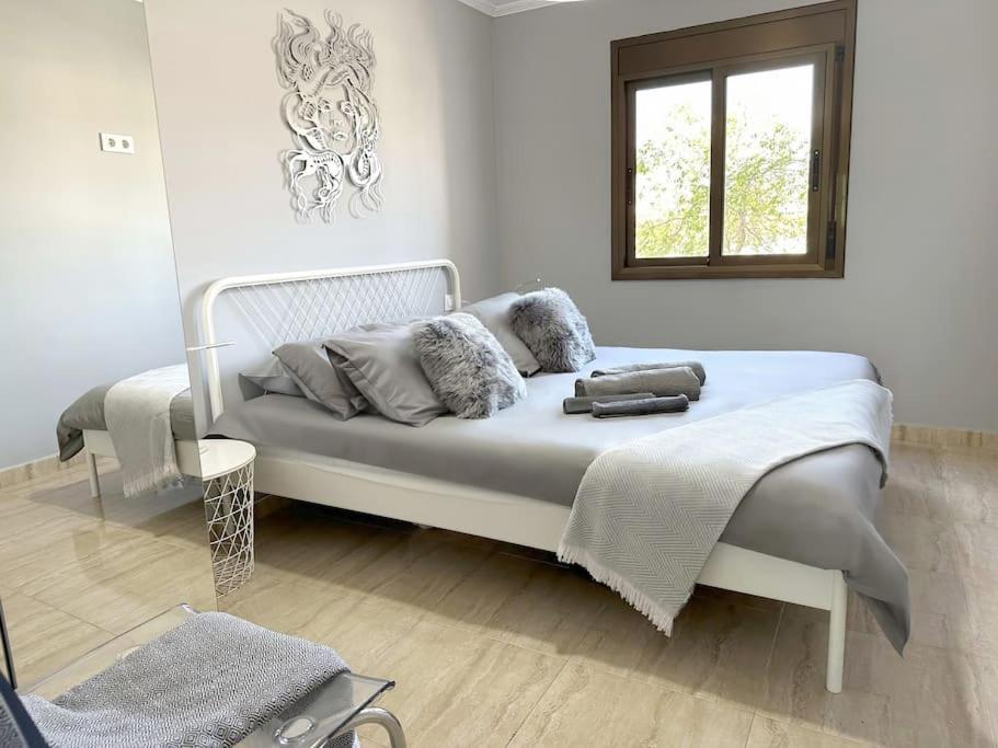 8 Min Walk To The Beach & 10 Min Walk To Convention Centre ! Barcellona Esterno foto