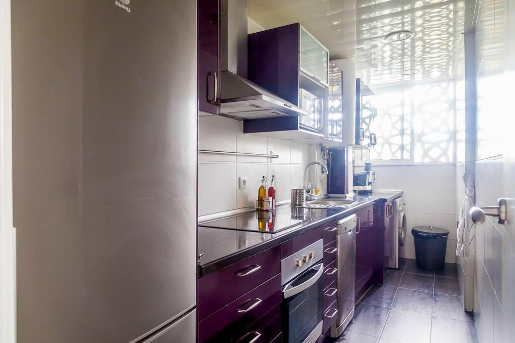 8 Min Walk To The Beach & 10 Min Walk To Convention Centre ! Barcellona Esterno foto